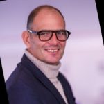 Vient fièvre Directeur Communication POINT.P marque du groupe Saint-Gobain